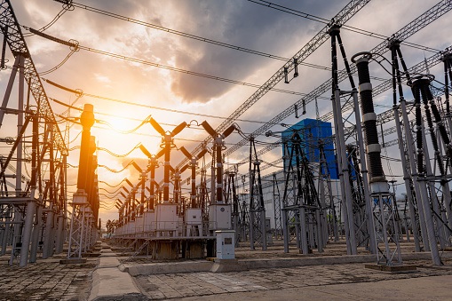 TRAINING POWER TRANSFORMERS