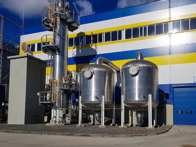 TRAINING CRYOGENICS ENGINEERING: LOW TEMPERATURE CONDITION